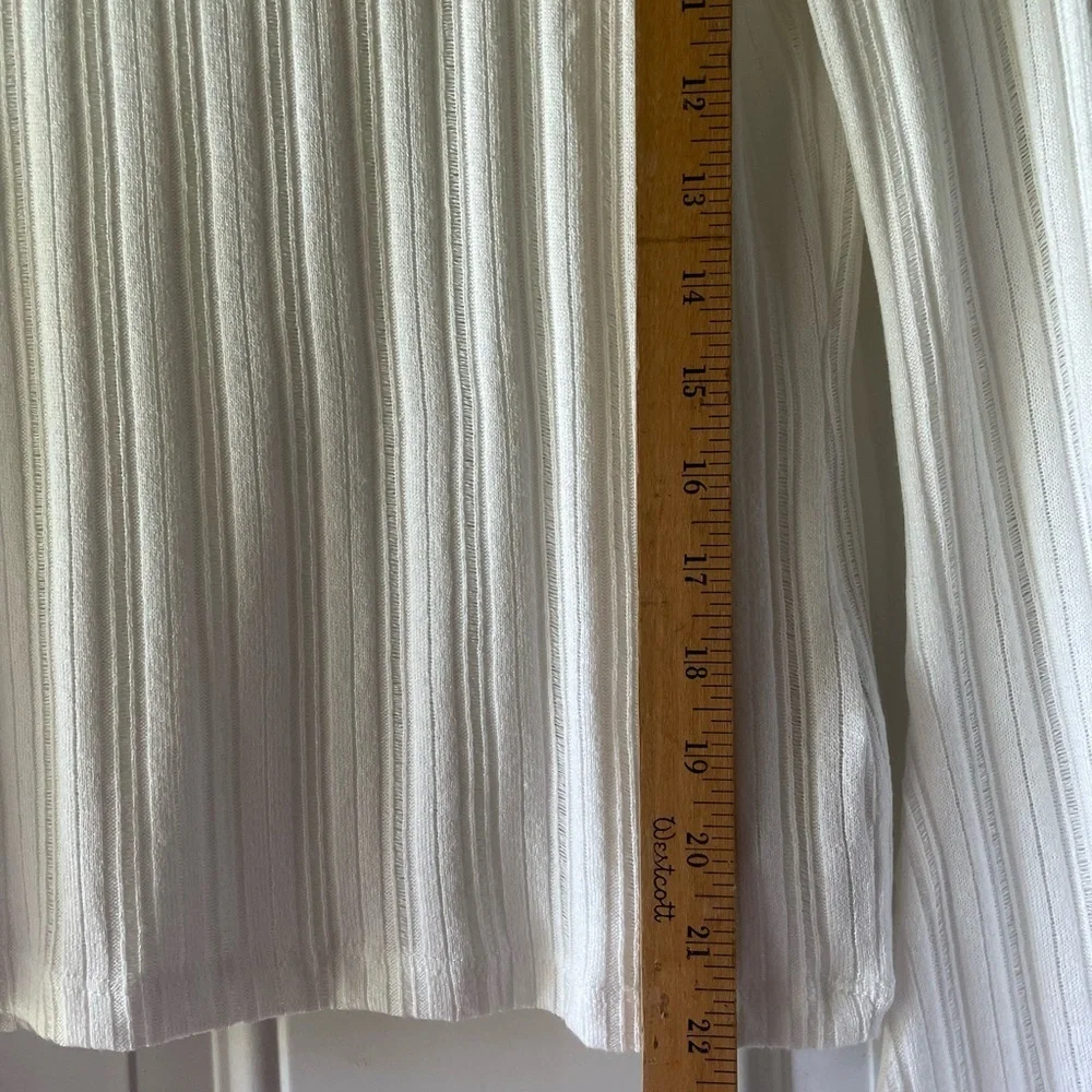 Anthropologie lightweight textured